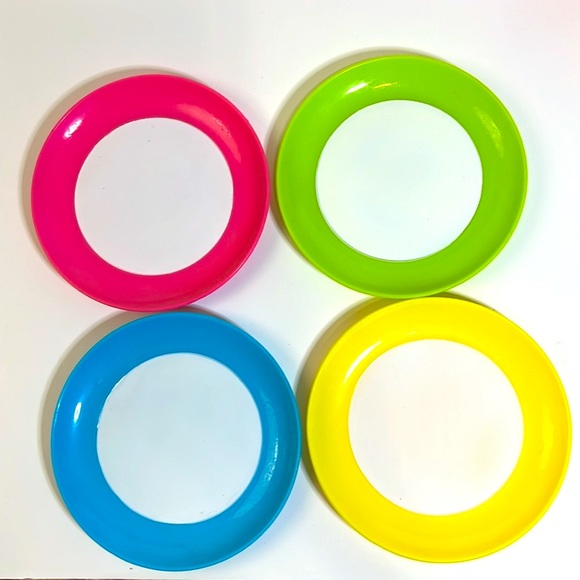 22 Pcs Tea Set and Dinner Party Assortment - Picture 7 of 10